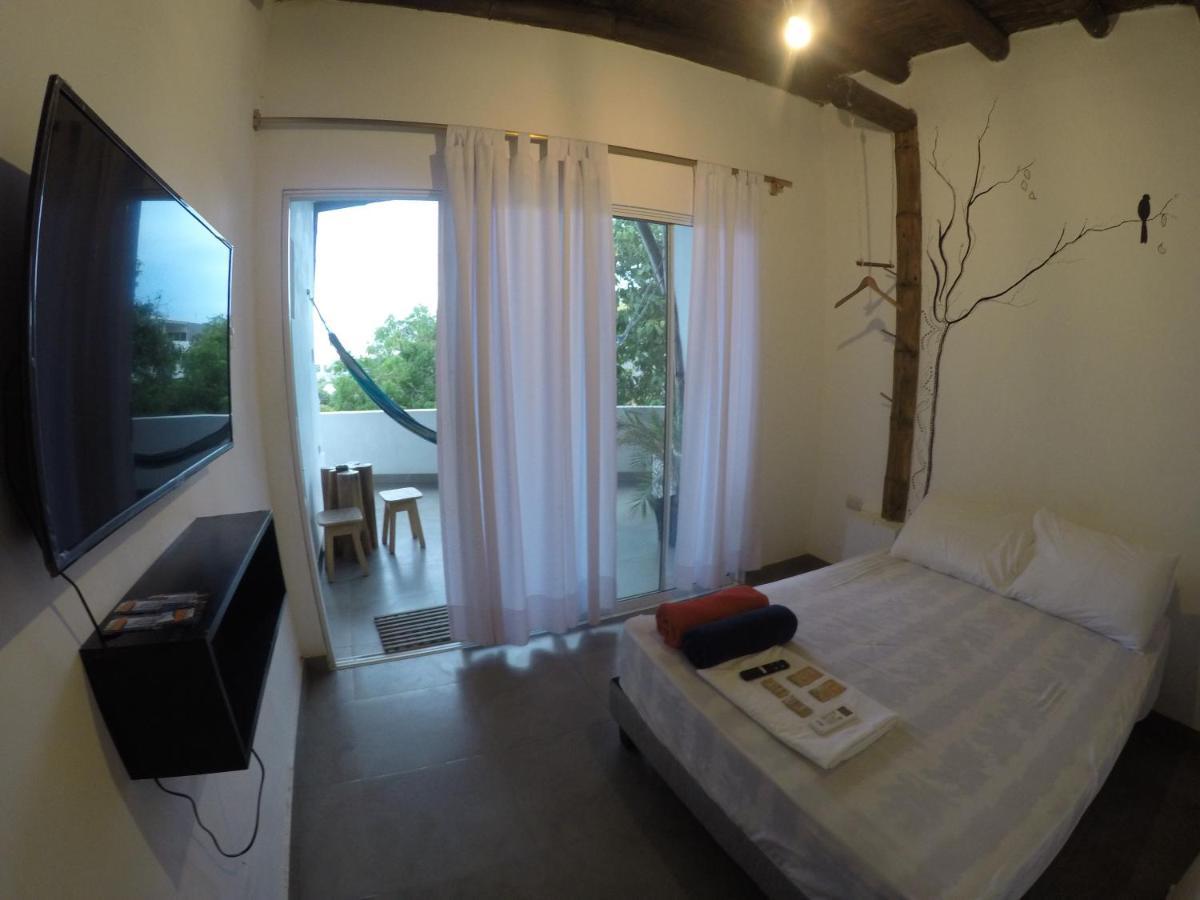 Kiwi Suites Hostel Montañita Exteriör bild