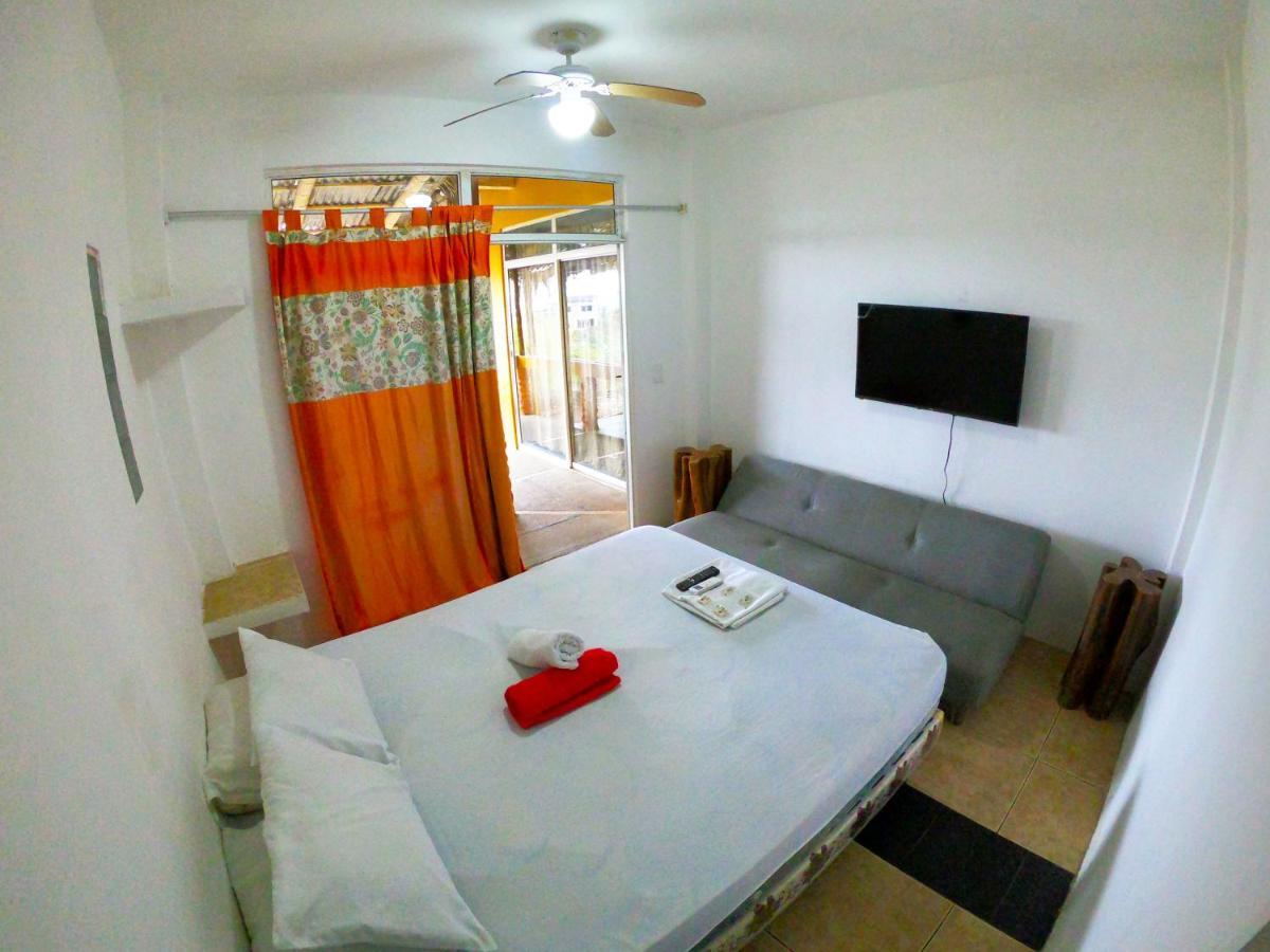 Kiwi Suites Hostel Montañita Exteriör bild