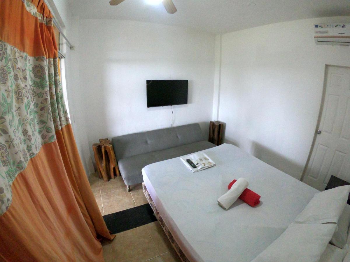 Kiwi Suites Hostel Montañita Exteriör bild