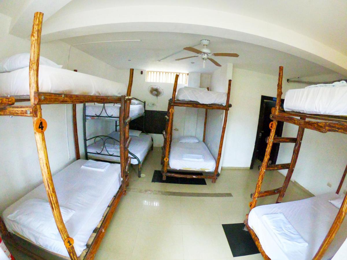 Kiwi Suites Hostel Montañita Exteriör bild