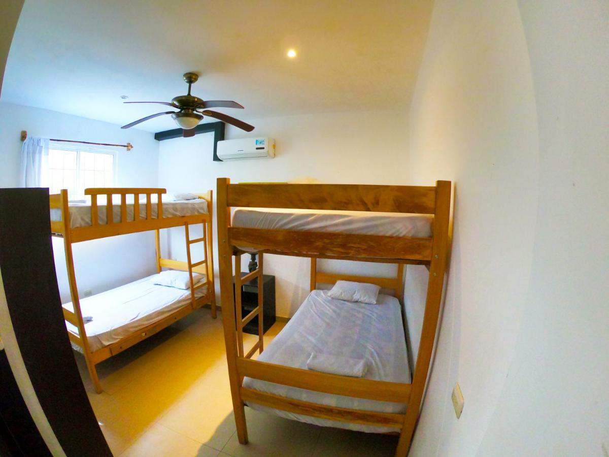 Kiwi Suites Hostel Montañita Exteriör bild