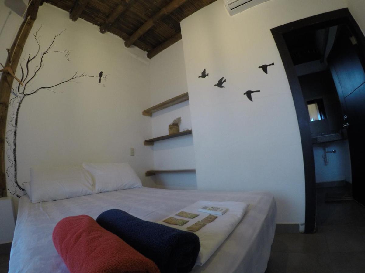 Kiwi Suites Hostel Montañita Exteriör bild