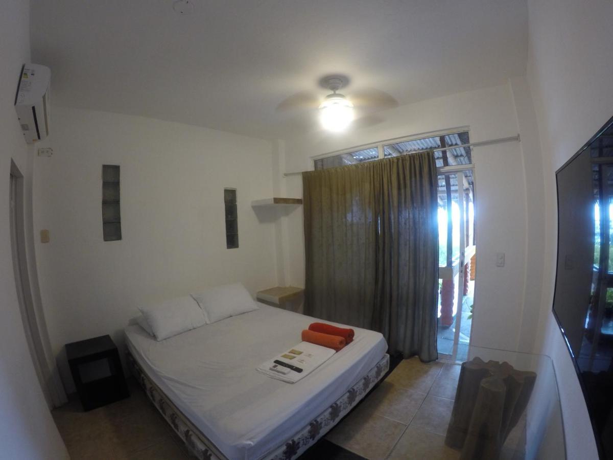 Kiwi Suites Hostel Montañita Exteriör bild