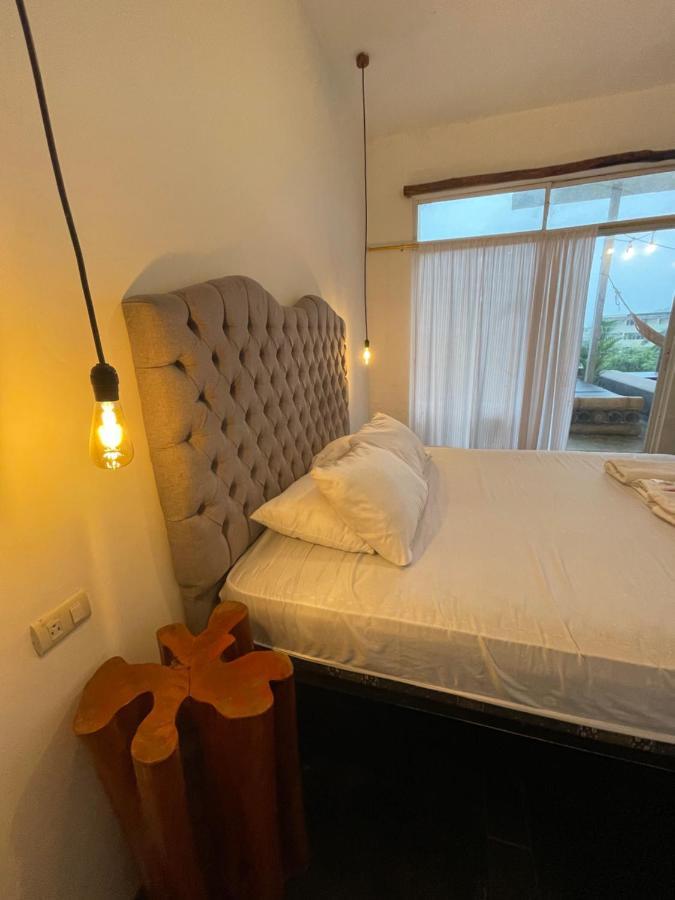 Kiwi Suites Hostel Montañita Exteriör bild