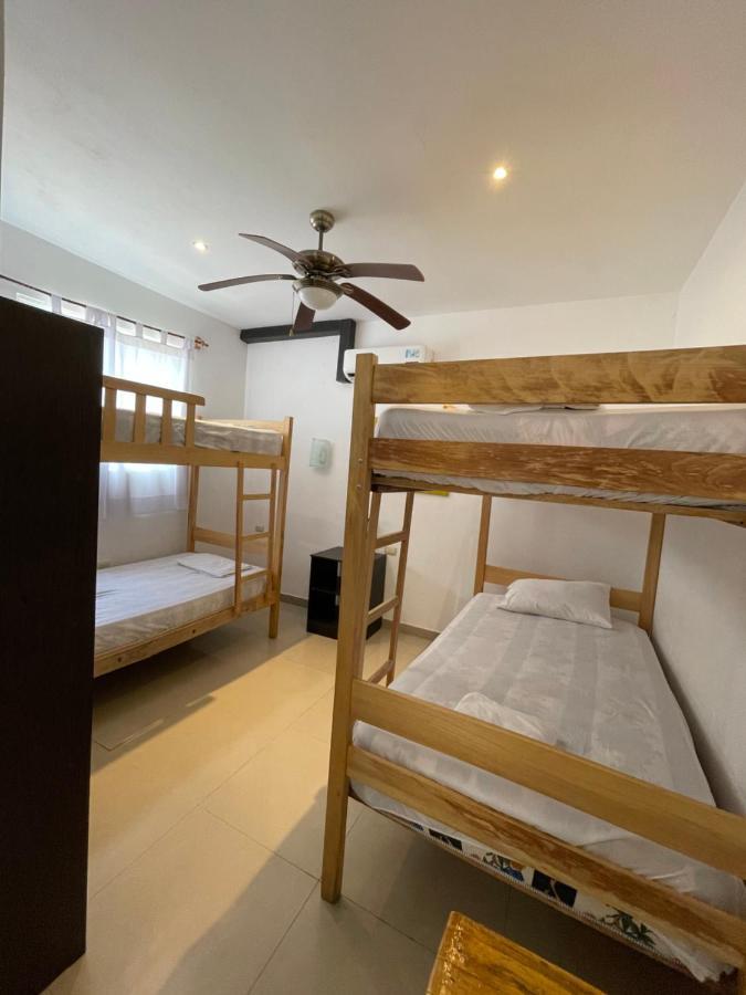 Kiwi Suites Hostel Montañita Exteriör bild